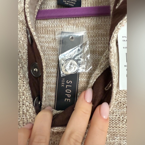 Men's Taupe V-Neck Sweater - Picture 3 of 8